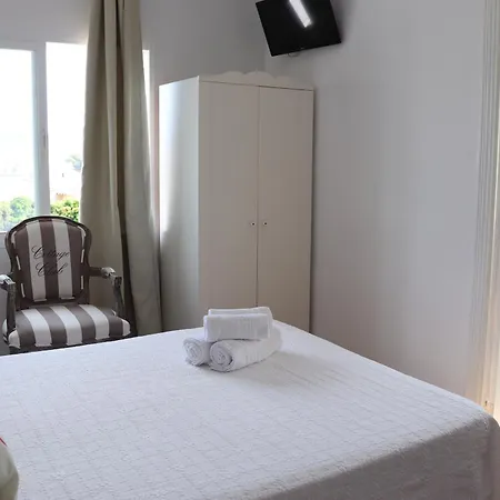 Casa Dia Y Noche Ξενοδοχείο 2*