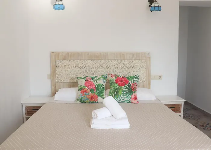 Casa Dia Y Noche Hotel 2*