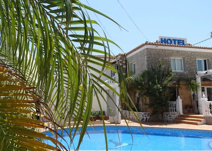 Casa Dia Y Noche 2* 卡尔佩